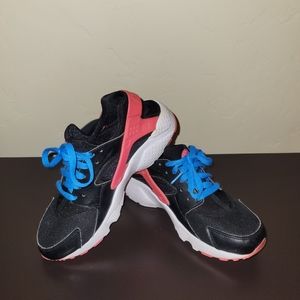 Nike Huarache women 6.5